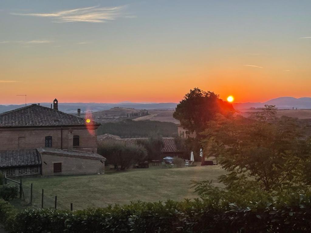 Agriturismo Diffuso Monte Oliveto Maggiore Chiusure エクステリア 写真