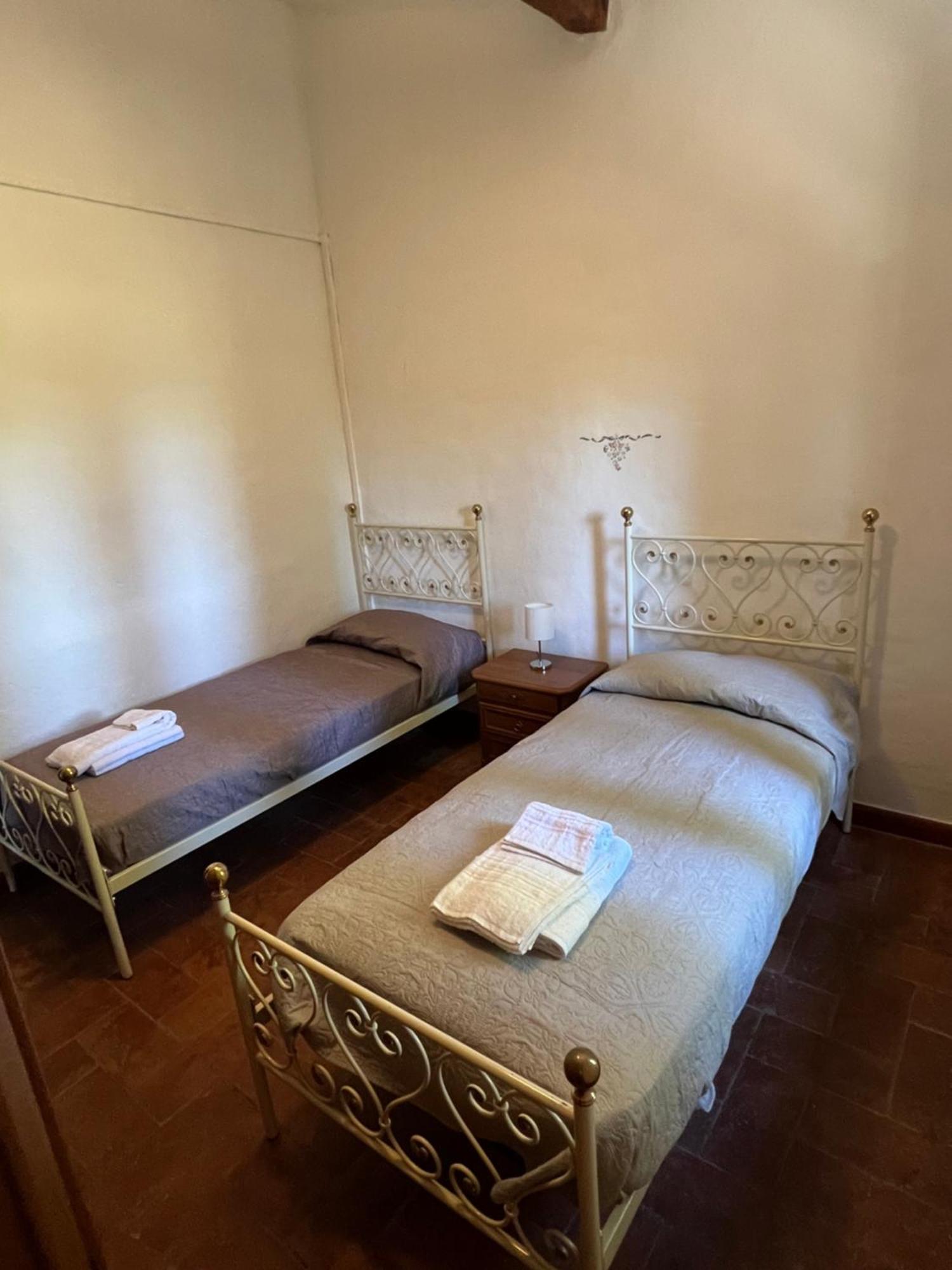 Agriturismo Diffuso Monte Oliveto Maggiore Chiusure エクステリア 写真