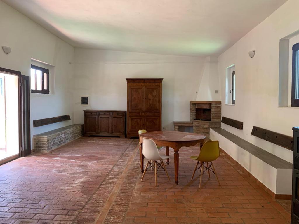 Agriturismo Diffuso Monte Oliveto Maggiore Chiusure エクステリア 写真